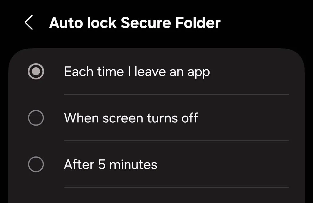 Cài đặt tự động khóa Samsung Secure Folder thành &quot;Mỗi khi rời ứng dụng&quot;.