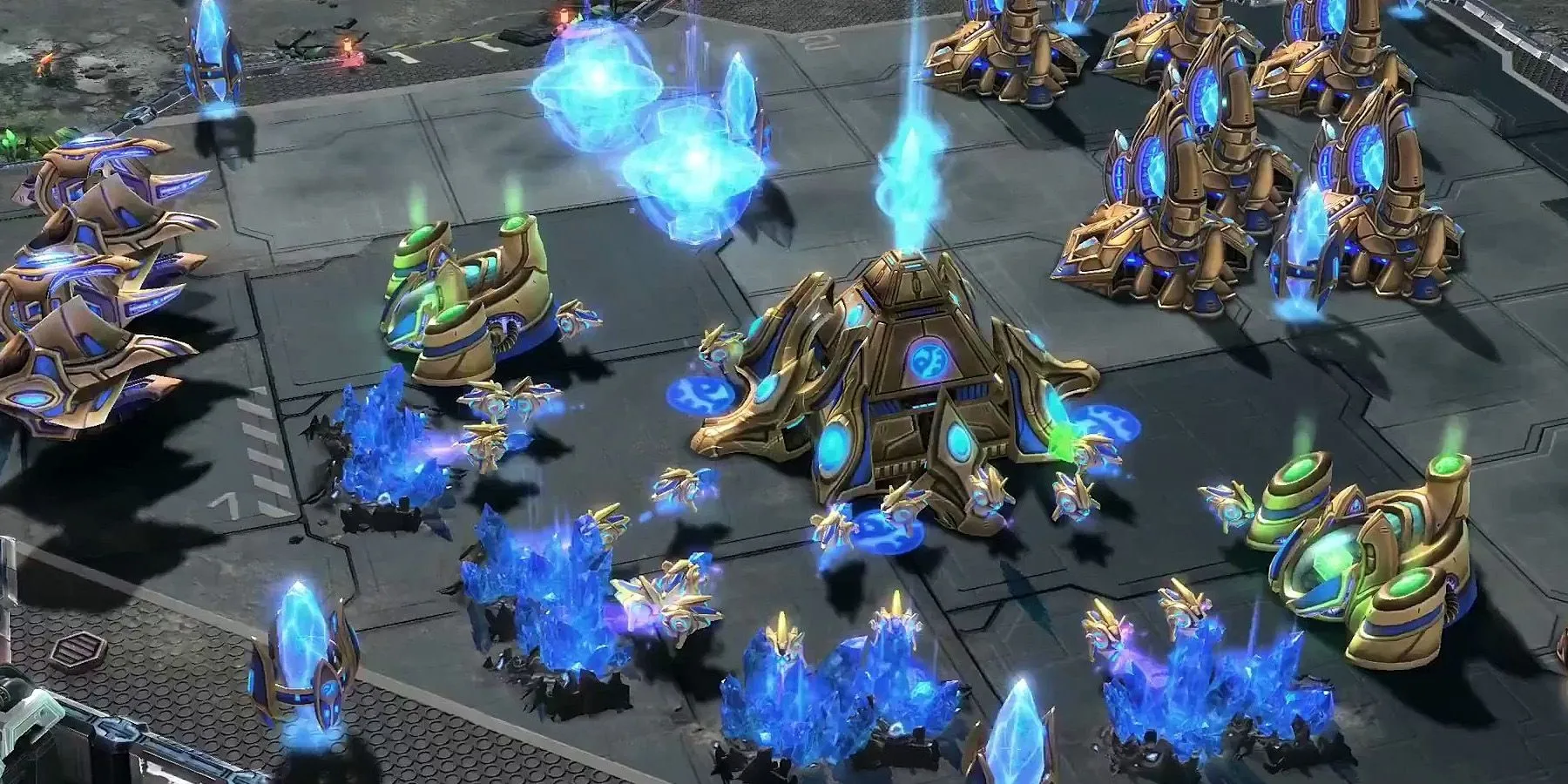 Cảnh gameplay đặc trưng trong game StarCraft II, một tựa game RTS PC kinh điển.