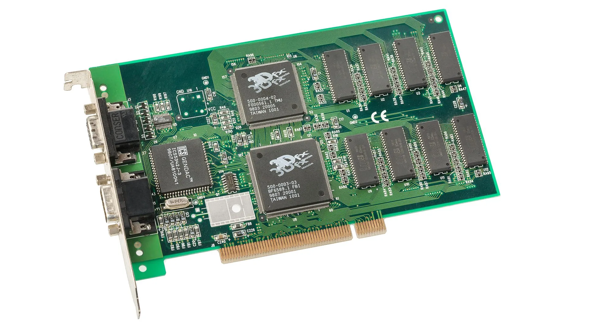 Card đồ họa 3DFX Voodoo, linh kiện cần thiết cho việc chơi một số game PC cổ điển đặc thù.