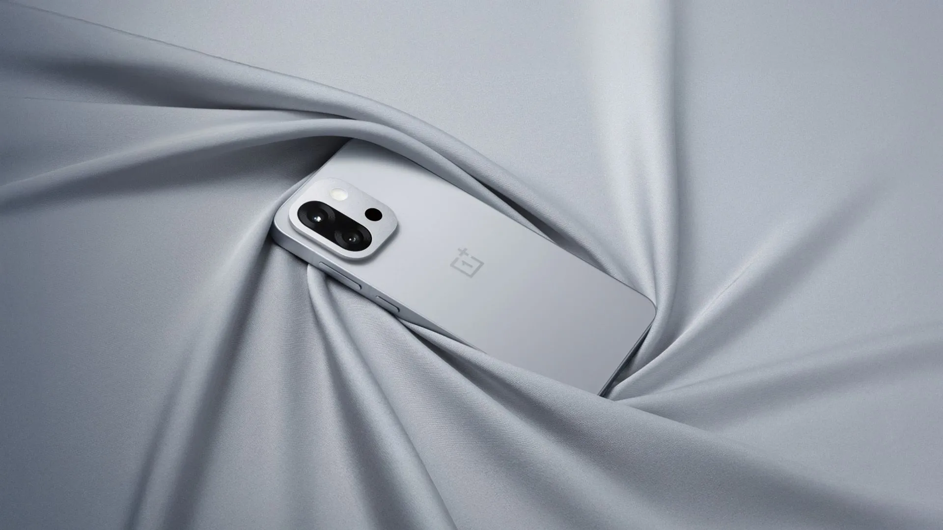 Điện thoại OnePlus 13T màu đen, mẫu smartphone chỉ ra mắt tại một số thị trường ngoài Mỹ và Châu Âu.