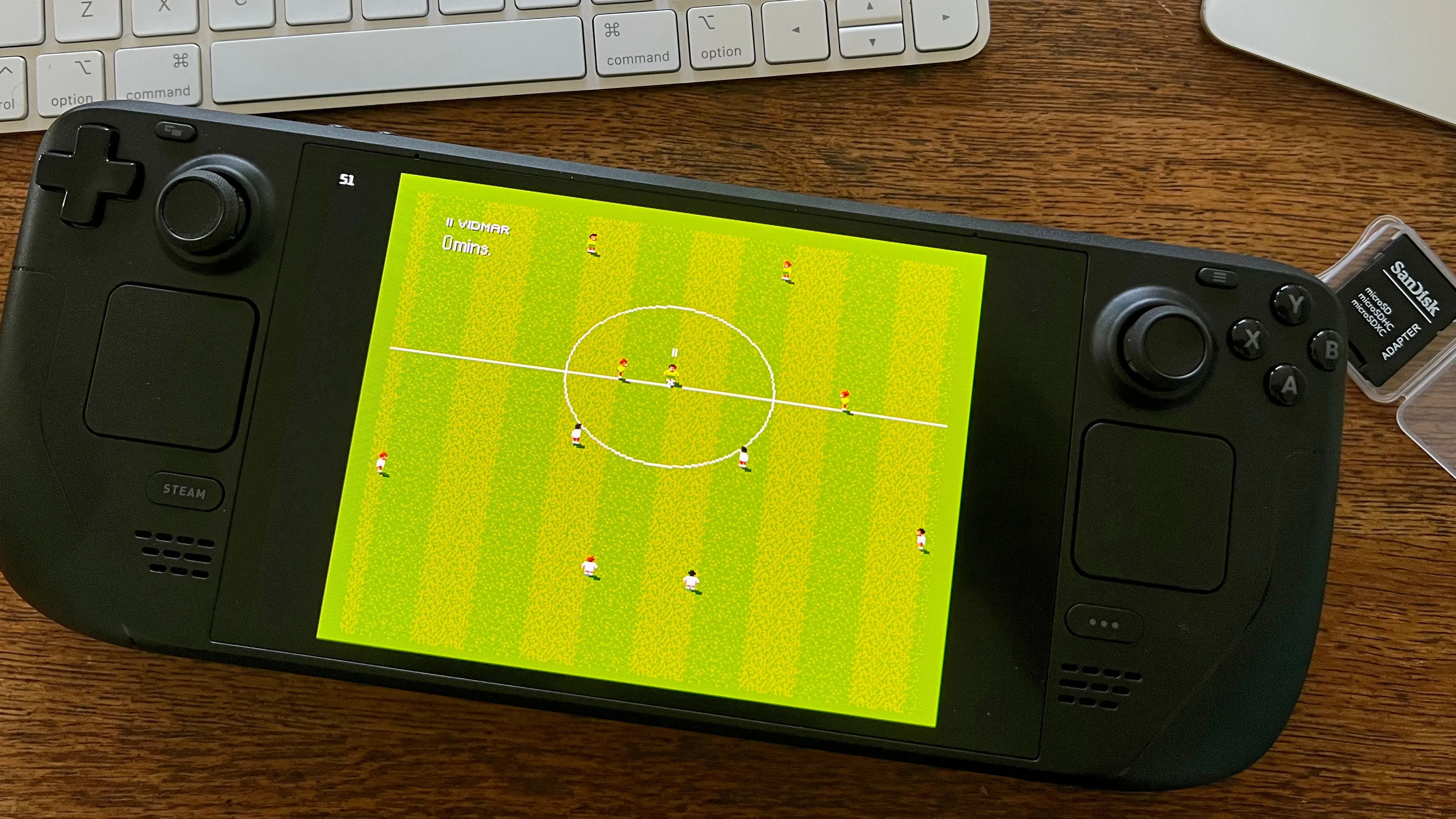 Game bóng đá Sensible World of Soccer đang chạy mượt mà trên Steam Deck