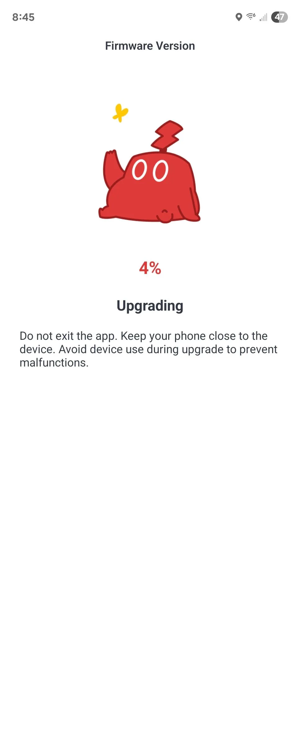 Giao diện ứng dụng SwitchBot trên điện thoại Android hiển thị quá trình cập nhật phần mềm cho thiết bị nhà thông minh, cho thấy khả năng cập nhật qua smartphone