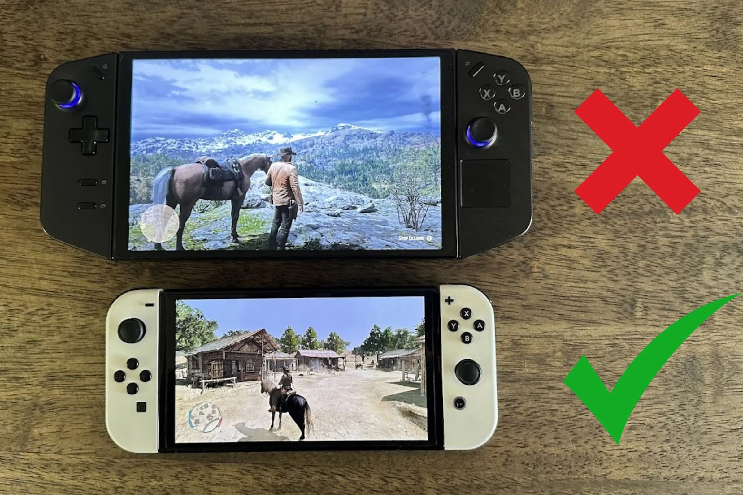 Lenovo Legion Go và Nintendo Switch OLED đang chạy game, minh họa sự khác biệt về khả năng di động giữa hai loại máy cầm tay