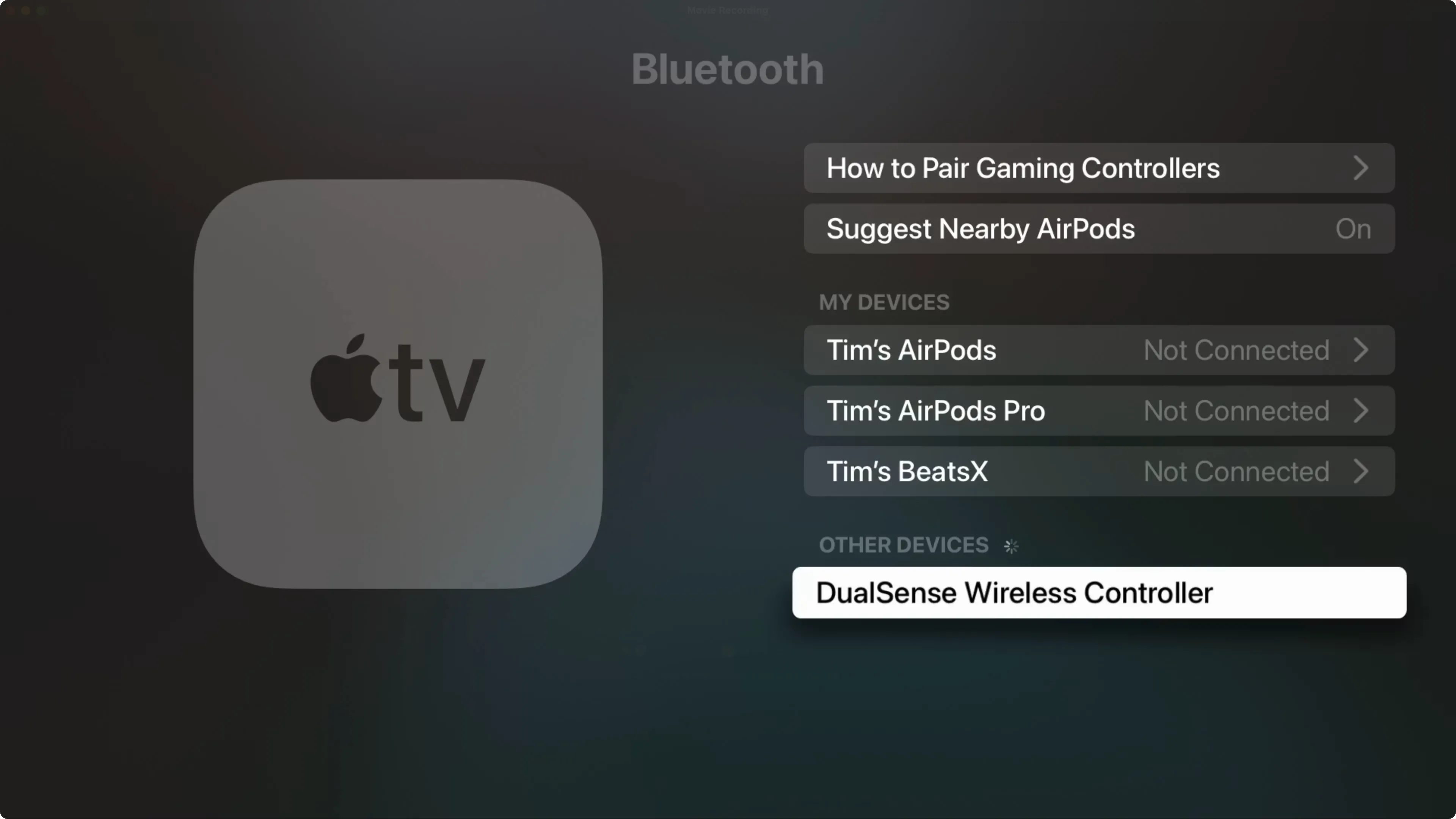 Màn hình cài đặt Bluetooth trên Apple TV hiển thị tay cầm DualSense đang được ghép nối, cho thấy khả năng tương thích tay cầm chơi game