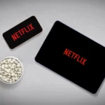 Màn hình tablet lớn hơn mang lại trải nghiệm xem Netflix và giải trí sống động, vượt trội so với smartphone nhỏ gọn.