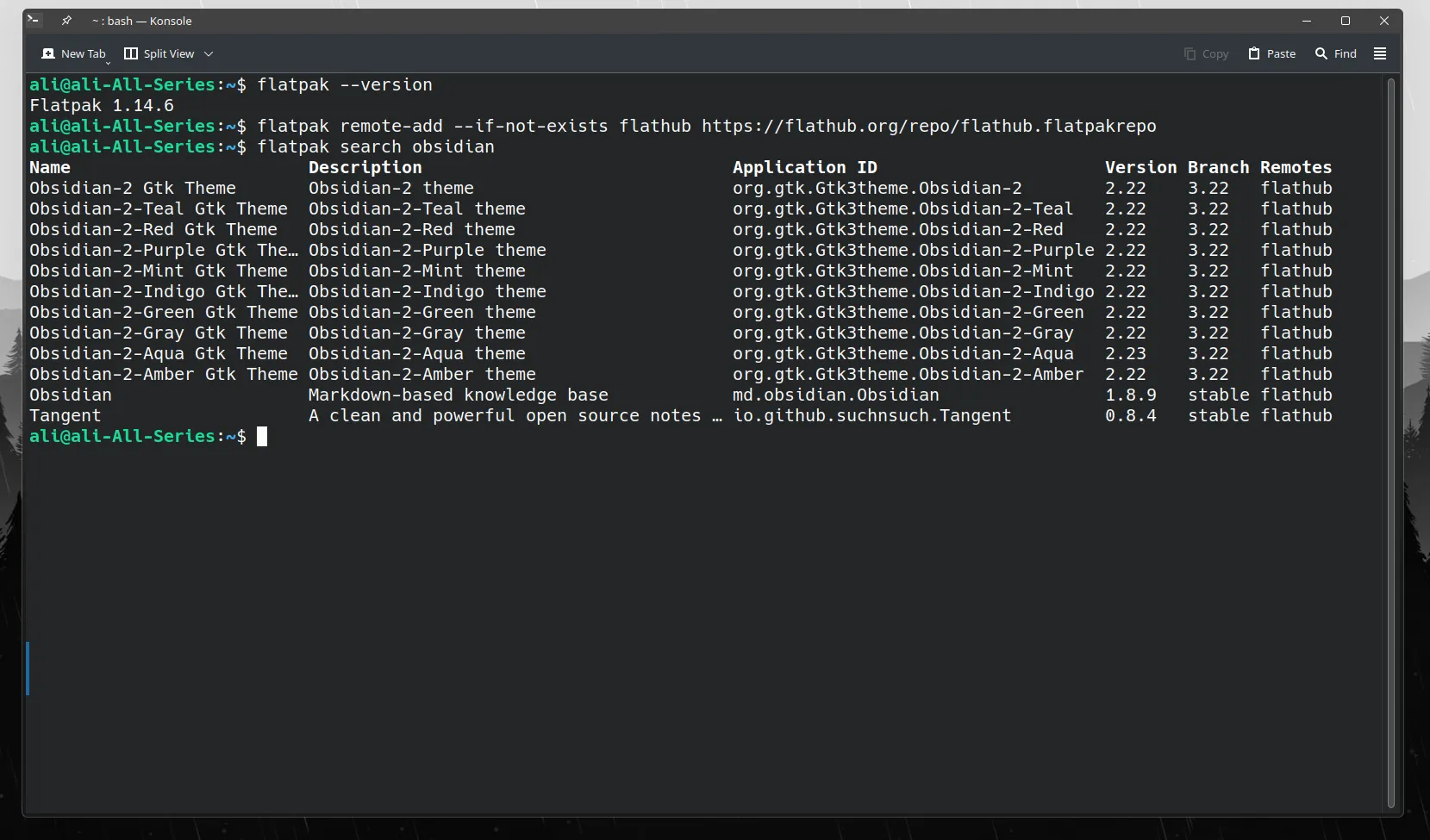 Màn hình Terminal Linux hiển thị các lệnh Flatpak để cài đặt Obsidian, bao gồm kiểm tra phiên bản và thêm kho Flathub.