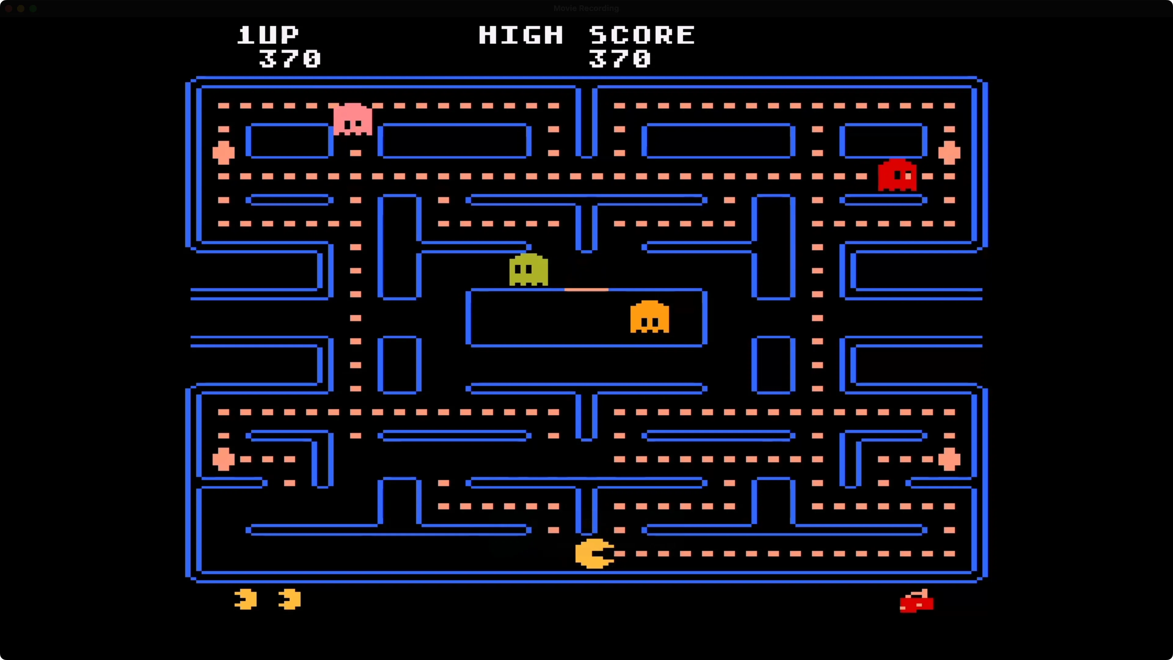 Trò chơi Pac-Man cổ điển đang chạy trên Apple TV, minh họa việc giả lập các tựa game arcade gặp phải lỗi âm thanh tương tự