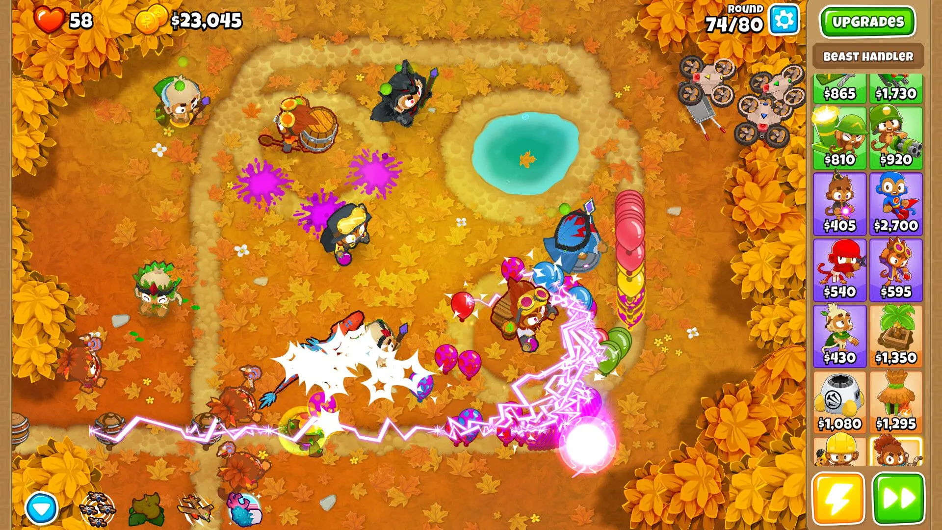 Ảnh chụp màn hình game Bloons Tower Defense với các tháp phòng thủ và những quả bóng bay
