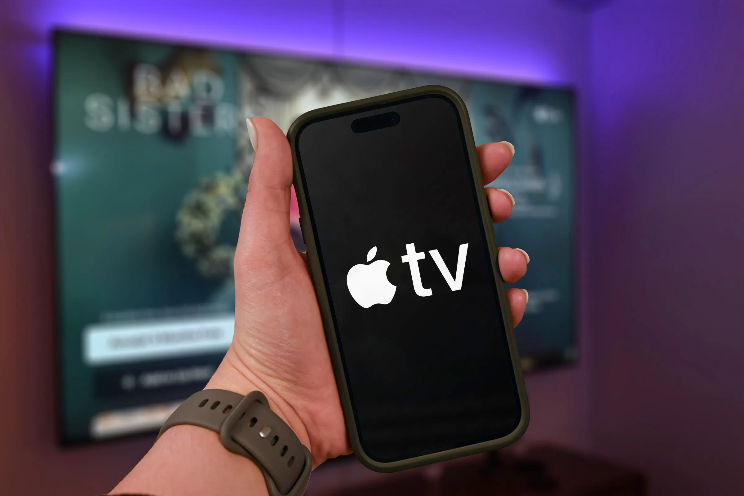 Ảnh chụp màn hình ứng dụng Chứng khoán của Apple trên iPhone, hiển thị thông tin thị trường
