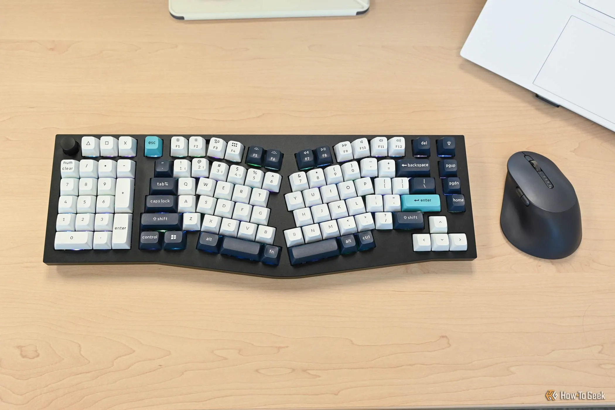 Bàn phím cơ Keychron Q14 MAX với bố cục Alice công thái học và chuột ergonomic