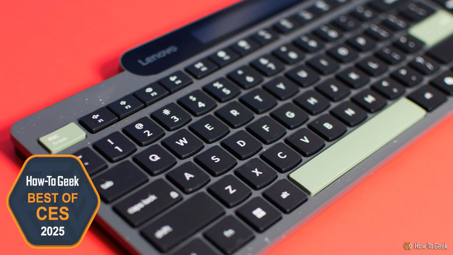 Bàn phím không dây tự sạc Lenovo Self-Charging Bluetooth Keyboard với công nghệ năng lượng mặt trời