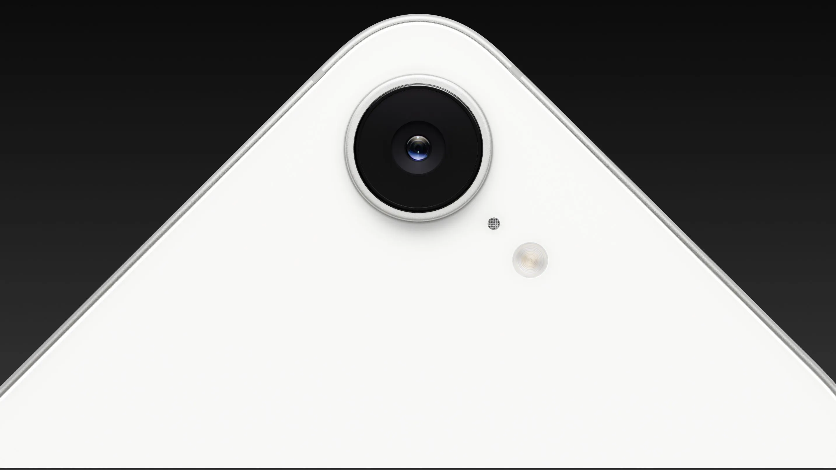 Cận cảnh cụm camera sau của iPhone 16e, với ống kính lớn duy nhất