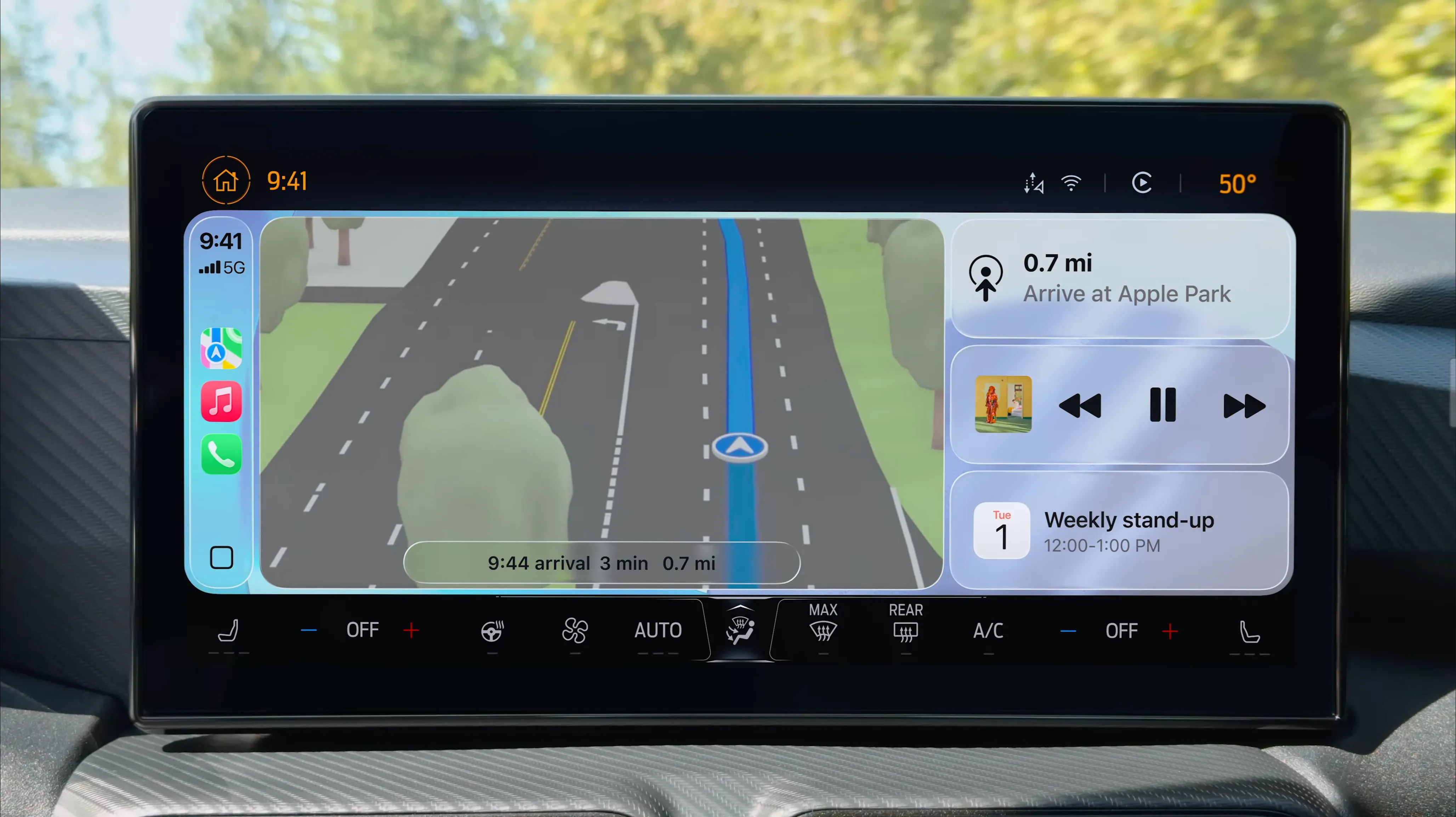 CarPlay trên iOS 26 với thiết kế mới