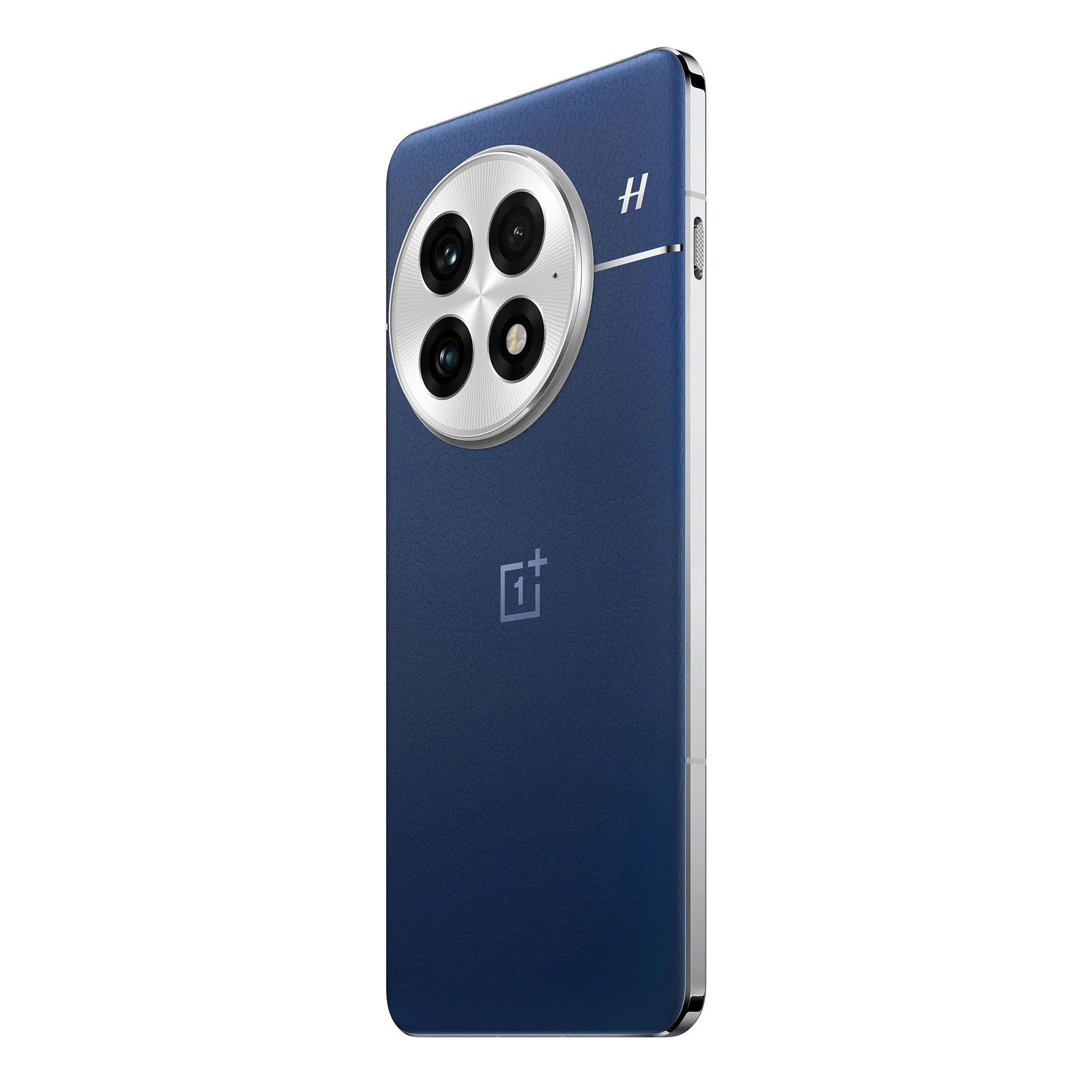 Điện thoại OnePlus 13 màu xanh dương nổi bật trên nền trắng, thể hiện thiết kế tinh tế và hiện đại của flagship Android này.