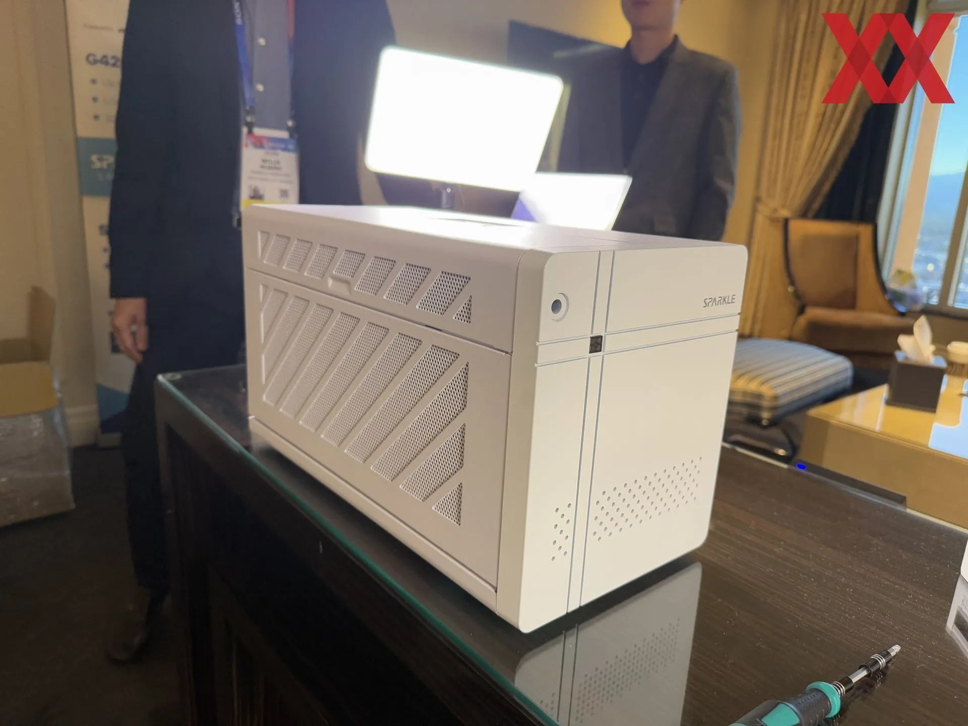 Dock eGPU Sparkle Studio-G 850 với kết nối Thunderbolt 5