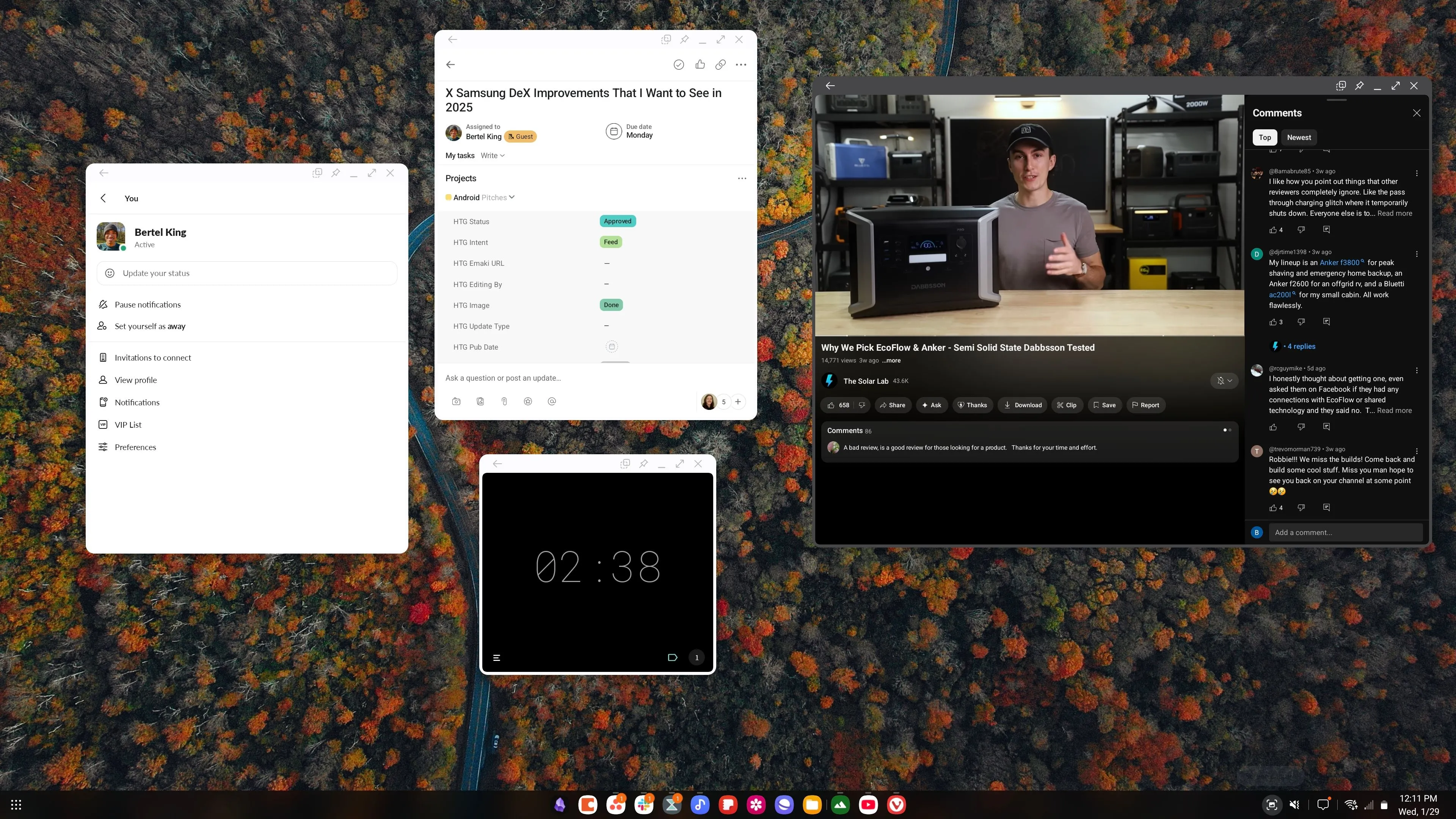 Giao diện desktop Samsung DeX hiển thị các ứng dụng trên màn hình 4K.
