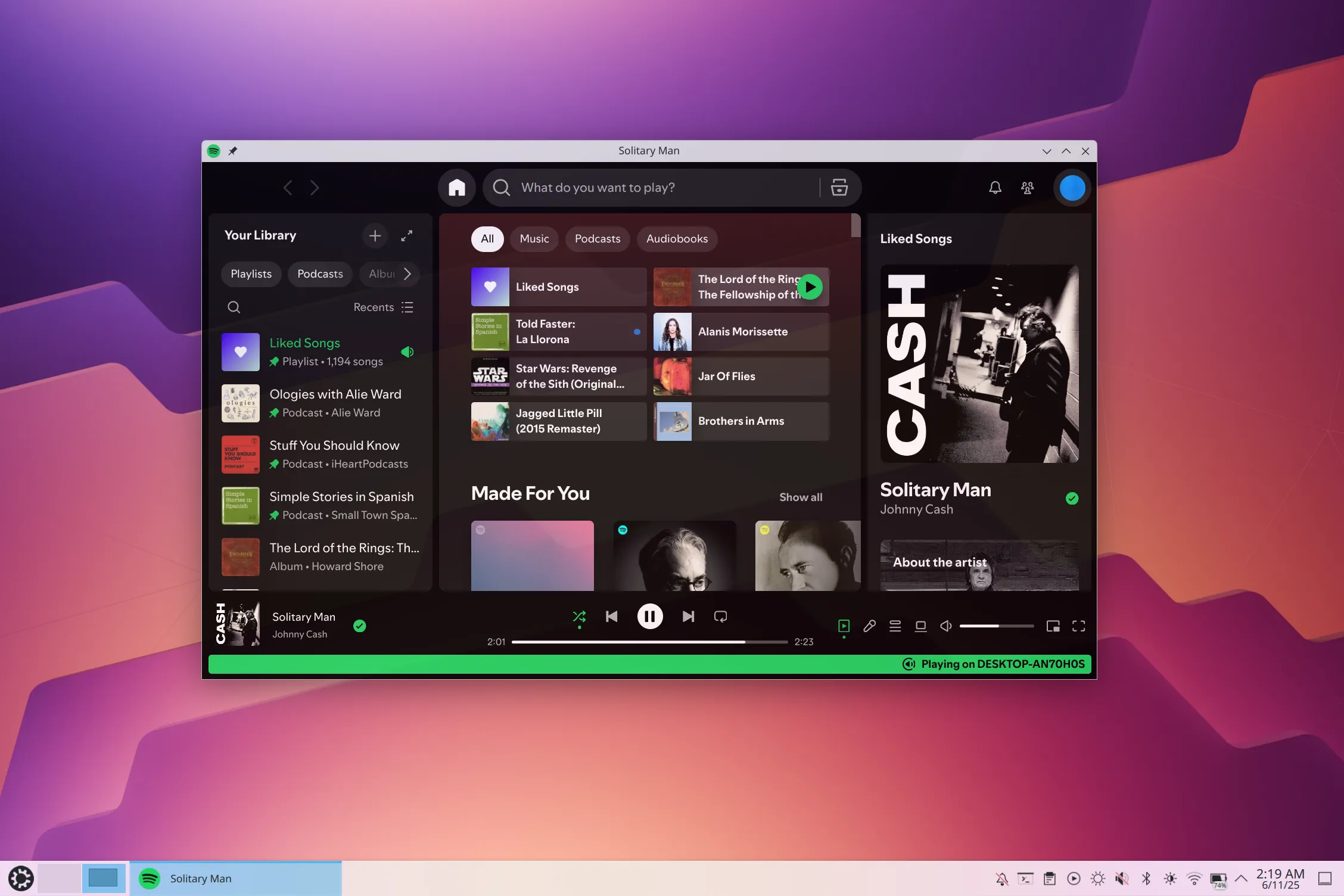 Giao diện Spotify trên hệ điều hành Kubuntu hiển thị danh sách nhạc đang phát, minh họa khả năng nghe nhạc trực tuyến và offline.