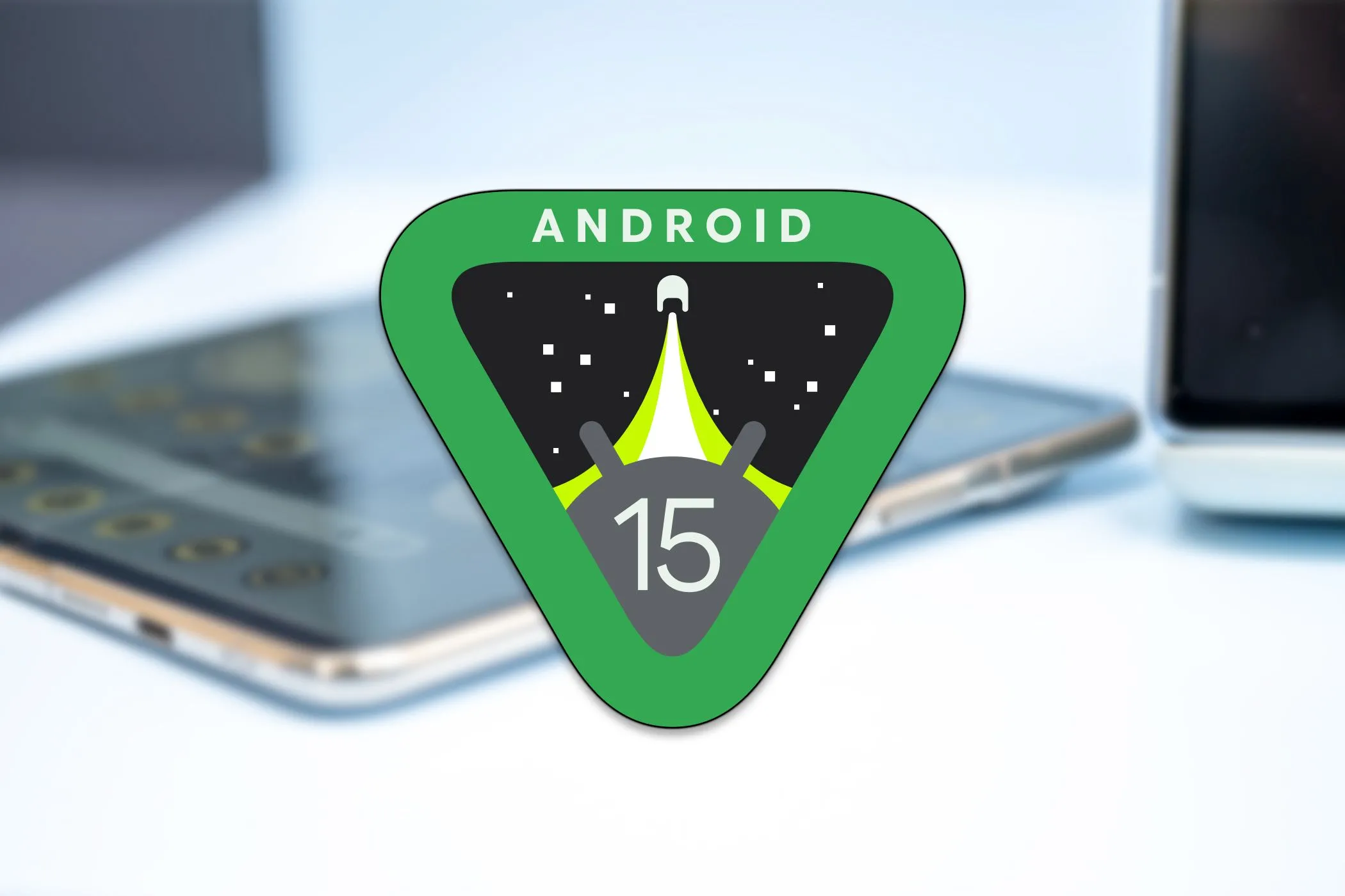 Logo Android 15 trên ảnh Google Pixel Fold