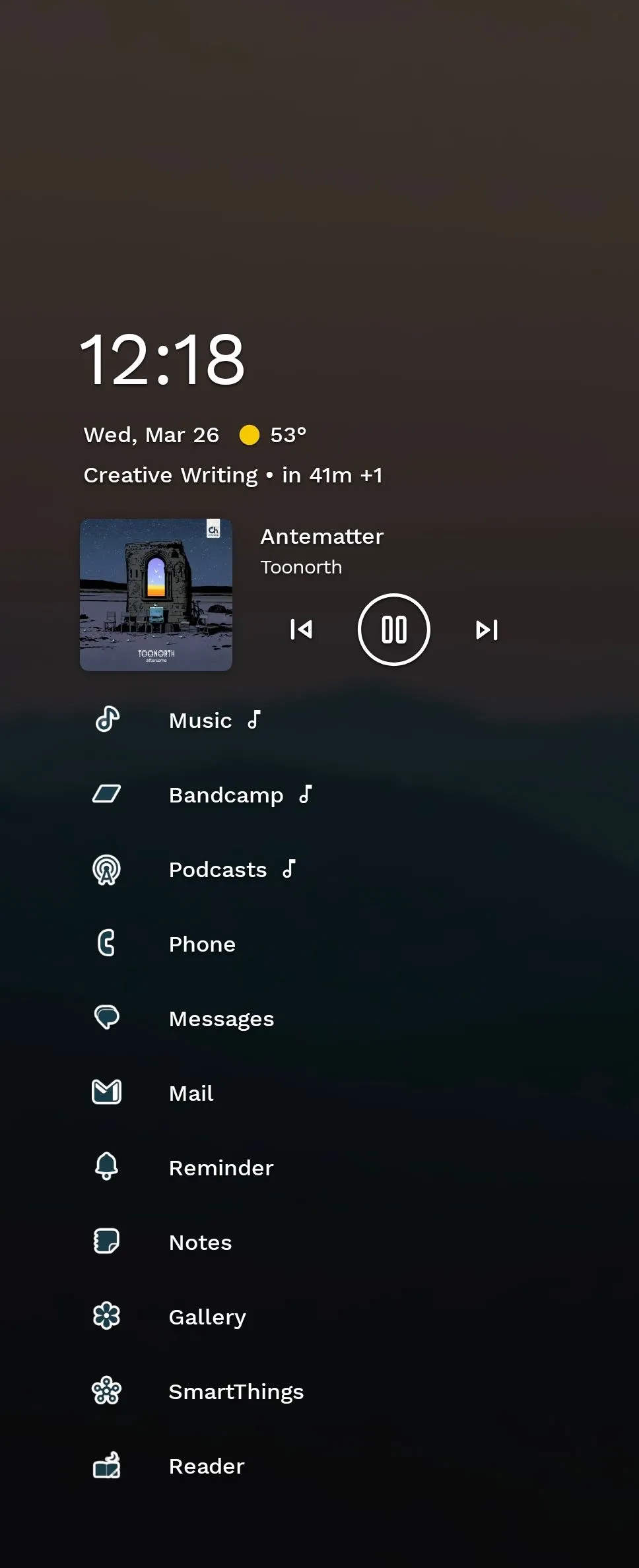 Màn hình chính của Niagara Launcher sau khi đã áp dụng thành công các biểu tượng ứng dụng tùy chỉnh