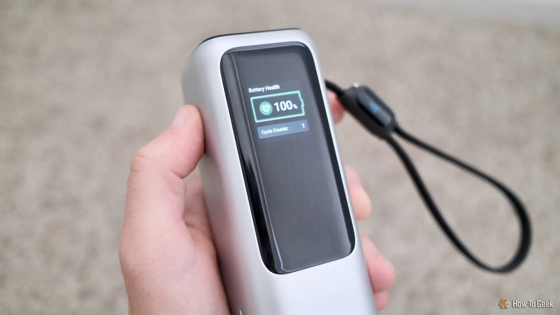 Màn hình hiển thị trạng thái pin của Anker Power Bank 25K