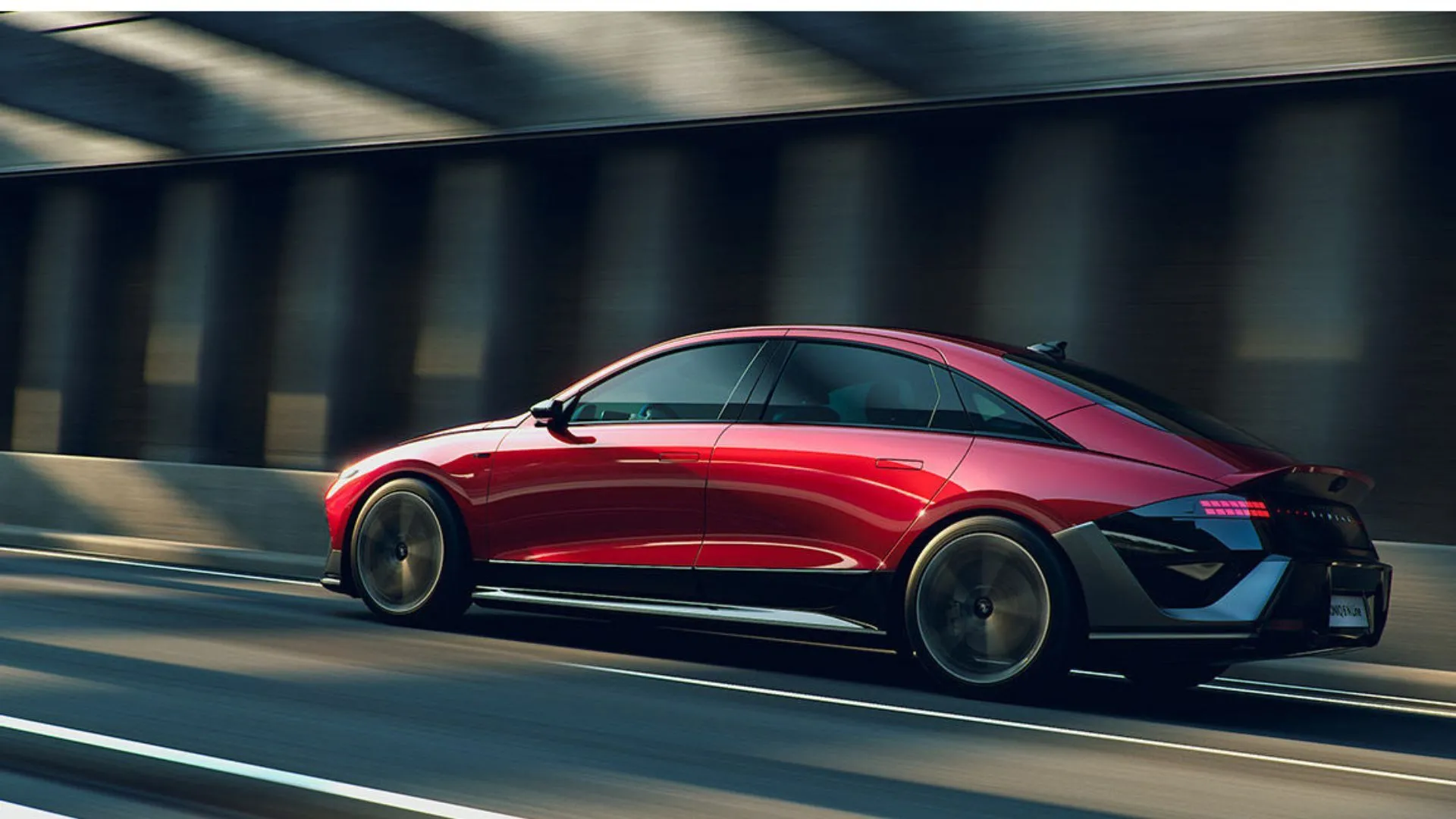 Mẫu xe điện Hyundai Ioniq 6 phiên bản cập nhật, với thiết kế khí động học.