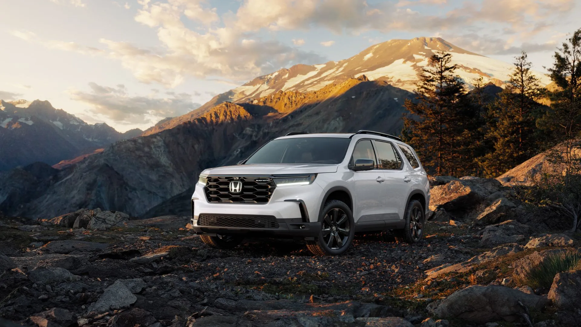 Mẫu xe Honda Pilot Black Edition 2025, một trong các mẫu xe thuộc diện điều tra của NHTSA.