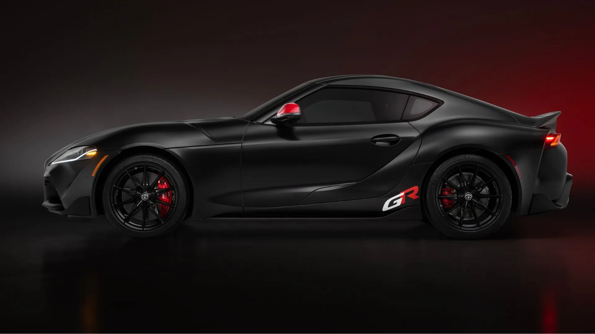 Mẫu xe thể thao Toyota GR Supra 2026, với thiết kế mạnh mẽ và hiện đại.