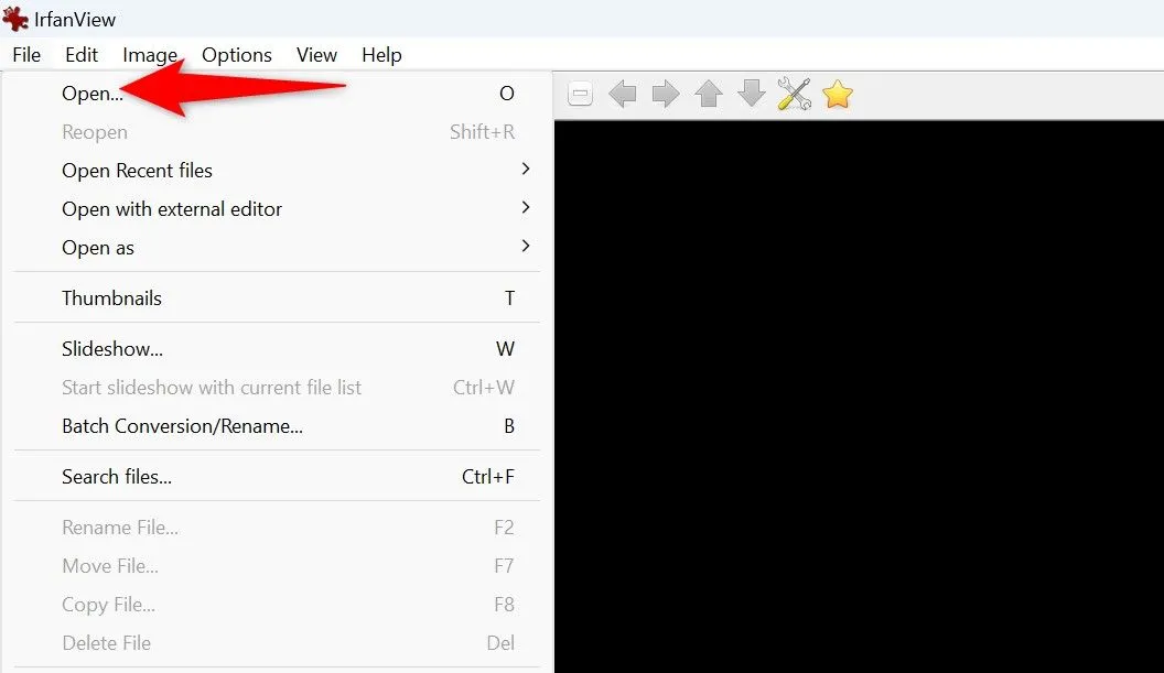 Menu File &gt; Open được đánh dấu trong giao diện IrfanView