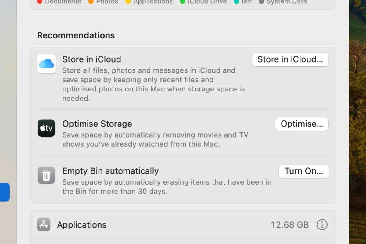 Mục Đề xuất trong cài đặt Lưu trữ macOS, bao gồm tùy chọn Lưu trữ trên đám mây.