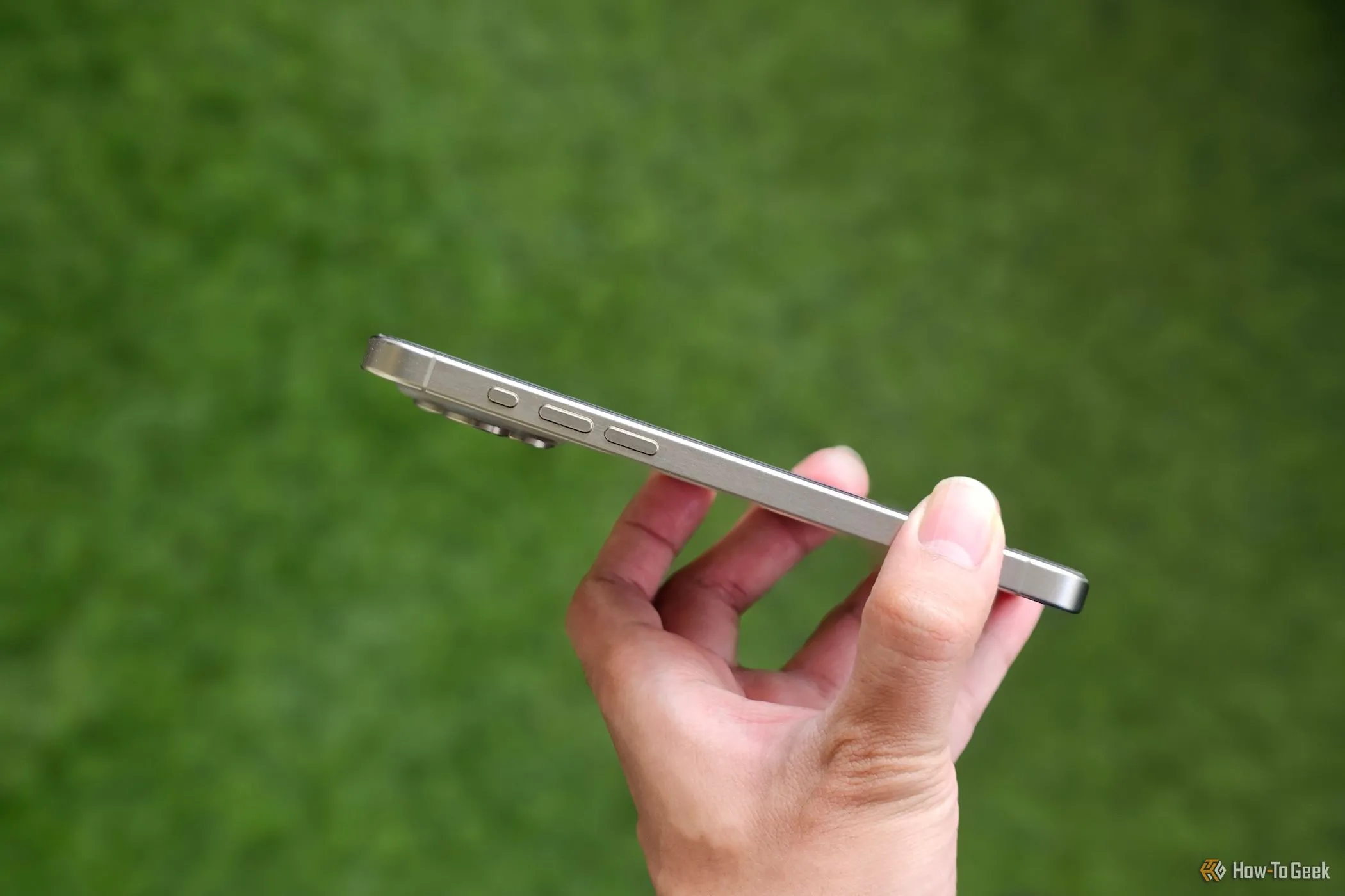Nút Tác Vụ trên iPhone 15 Pro Max