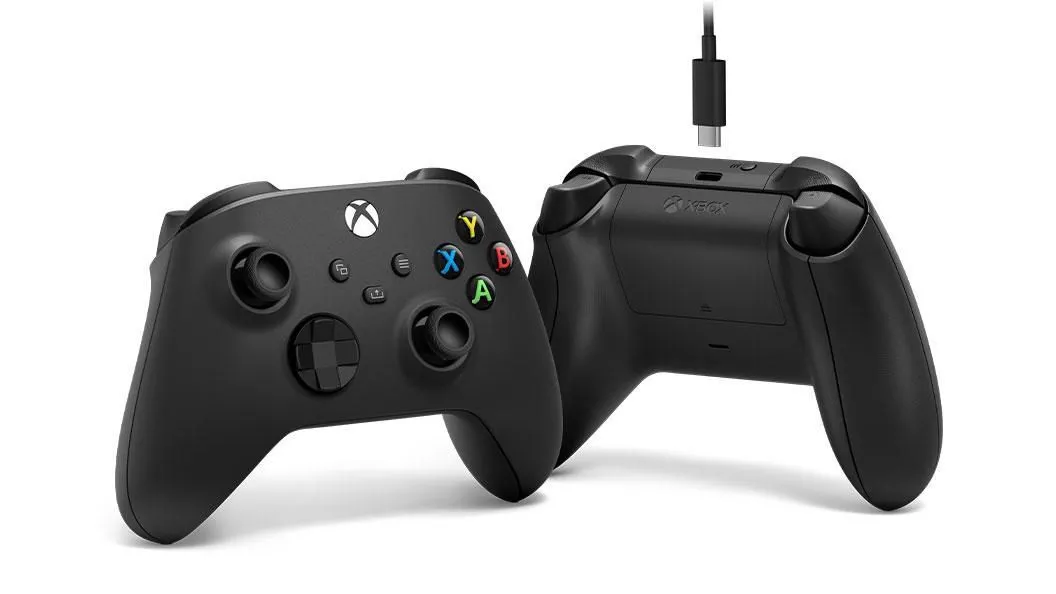 Tay cầm Xbox Wireless Controller với cáp USB Type-C.