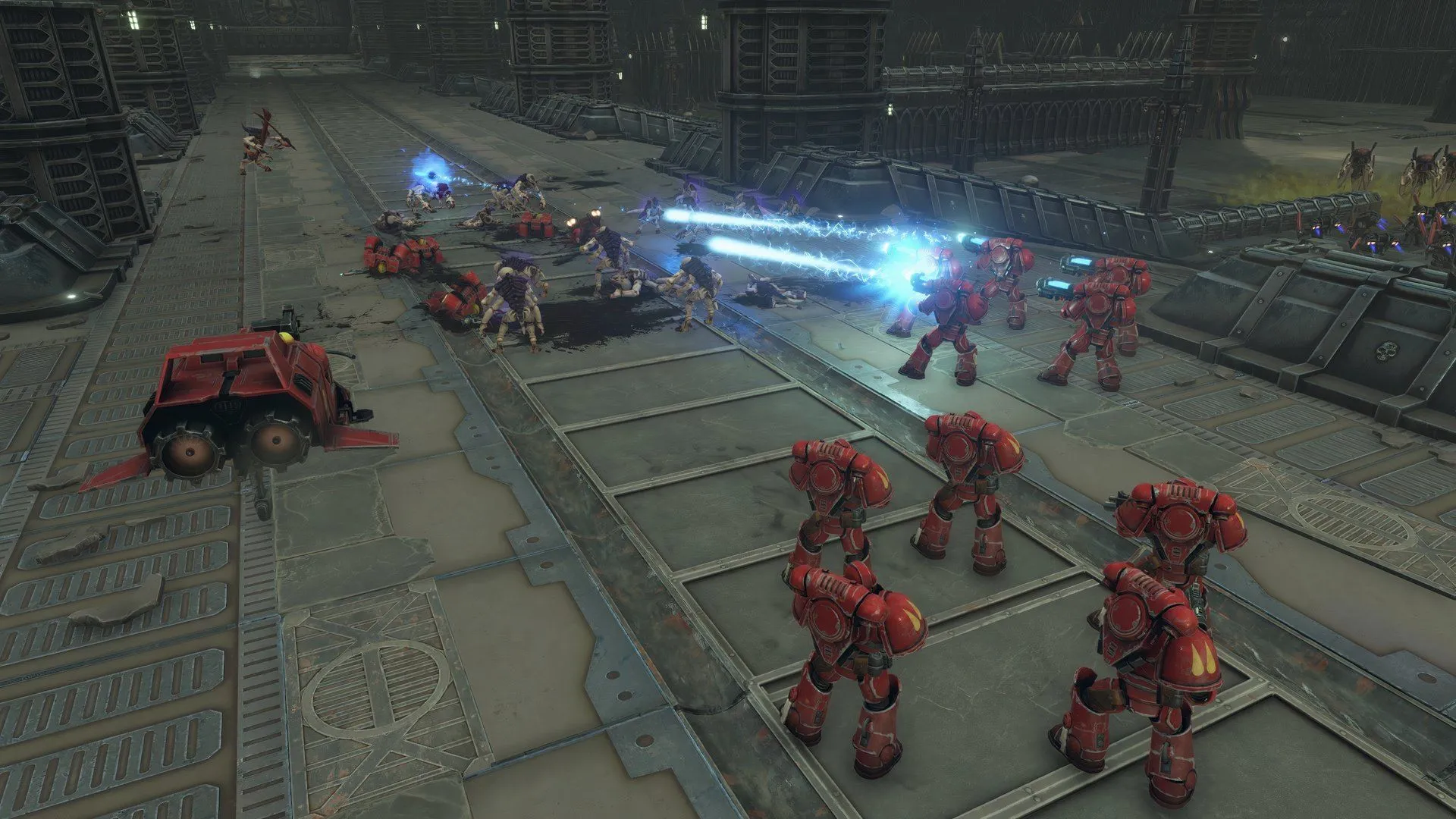Tựa game Warhammer 40000 Battlesector với hình ảnh chiến trường khốc liệt, các chiến binh đang giao tranh