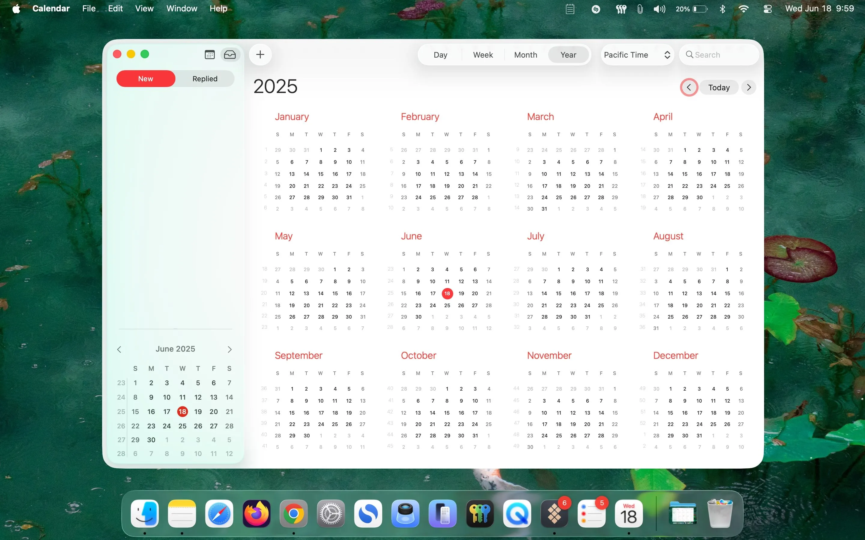 Ứng dụng Lịch của Apple trên macOS Tahoe hiển thị chế độ xem năm.