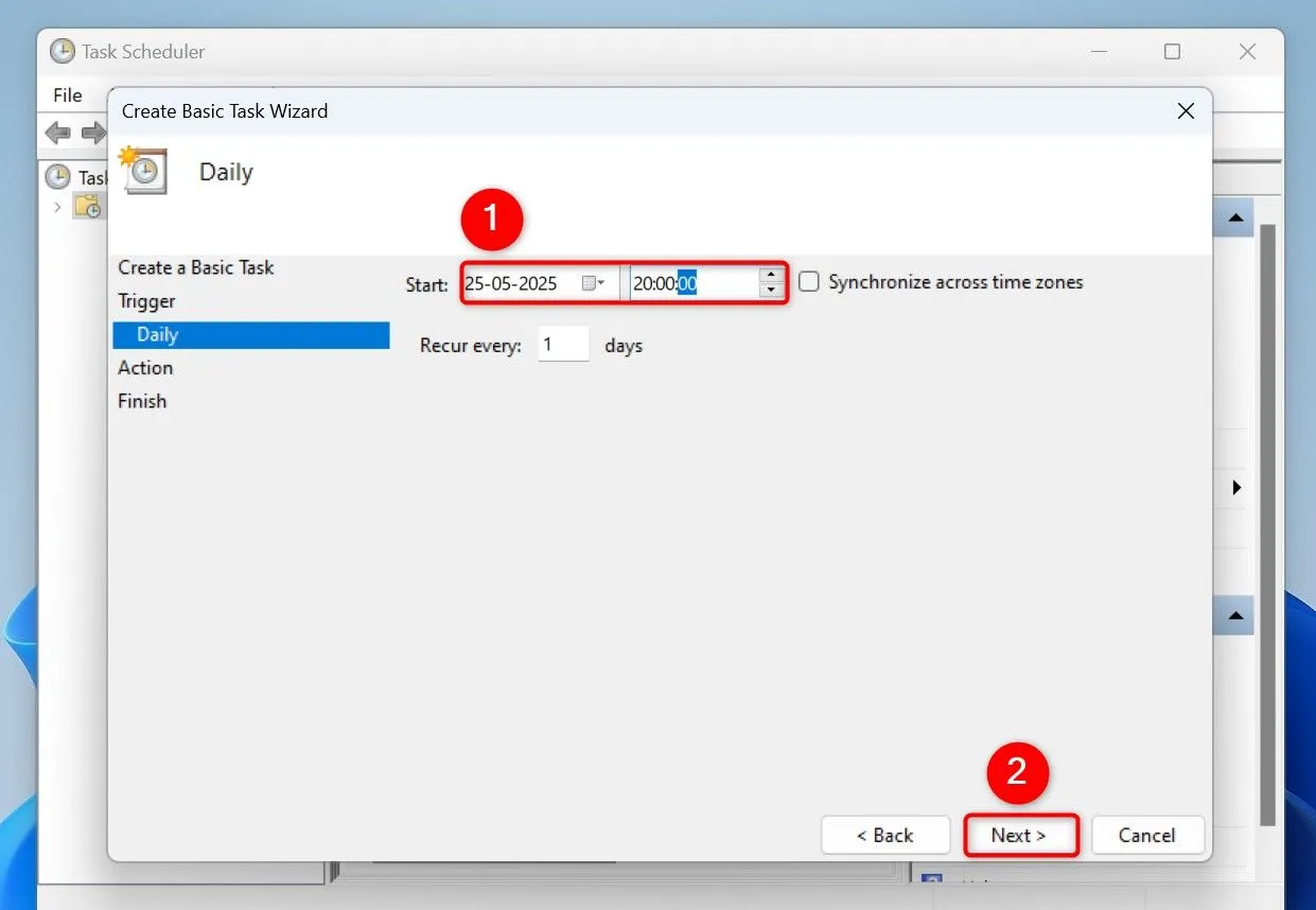 Cấu hình thời gian bắt đầu và lặp lại tác vụ xóa file tạm thời tự động trên Windows 11.