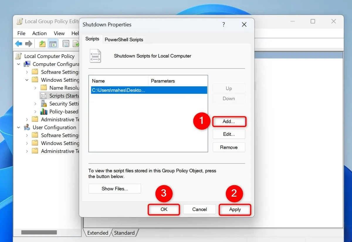 Cửa sổ &quot;Shutdown Properties&quot; trong Local Group Policy Editor, thêm script xóa file tạm thời chạy khi tắt máy Windows 11 Pro.