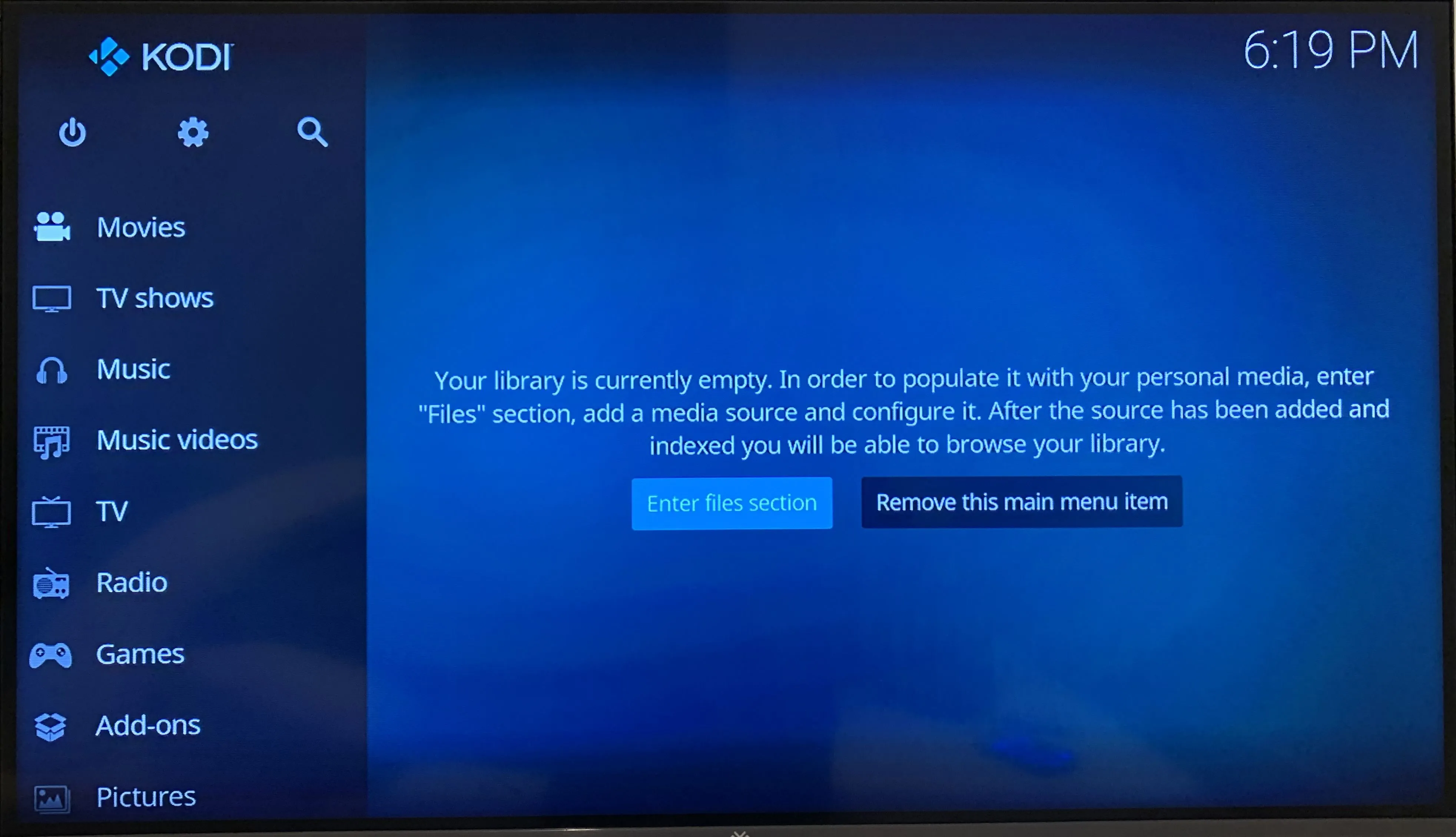 Giao diện Kodi hiển thị tùy chọn thêm nguồn media sau khi cài đặt, cho phép người dùng quản lý thư viện giải trí.