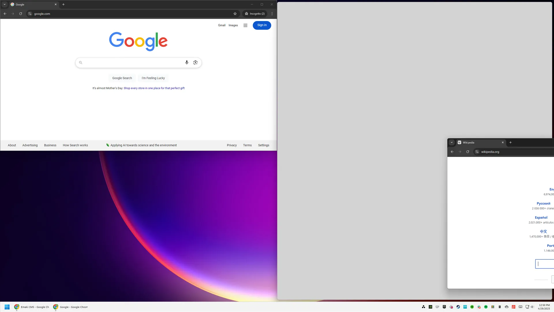 Hai cửa sổ ứng dụng được sắp xếp gọn gàng trên màn hình Windows, một bên trái và một bên phải, minh họa tính năng Window Snapping hiệu quả.