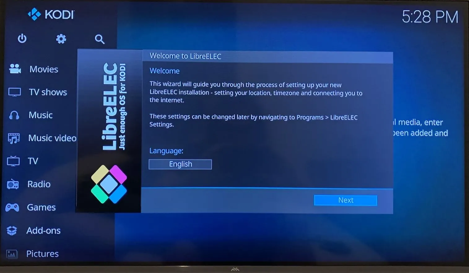Màn hình chào mừng của quá trình cài đặt LibreELEC (Kodi), hướng dẫn người dùng thiết lập HTPC.