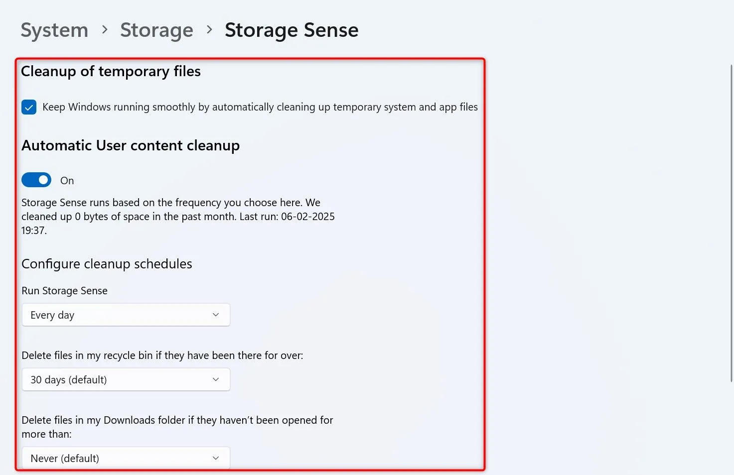 Tùy chỉnh các tùy chọn Storage Sense trong Windows 11 để tự động dọn dẹp file tạm thời và giải phóng bộ nhớ.